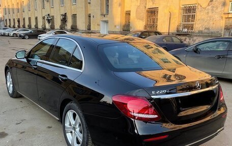 Mercedes-Benz E-Класс, 2017 год, 3 790 000 рублей, 5 фотография