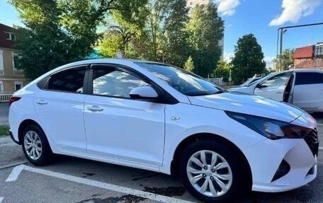 Hyundai Solaris II рестайлинг, 2021 год, 1 720 000 рублей, 6 фотография