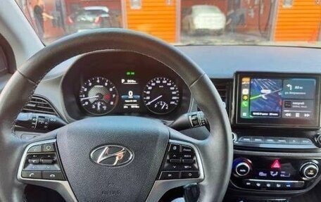 Hyundai Solaris II рестайлинг, 2021 год, 1 720 000 рублей, 9 фотография