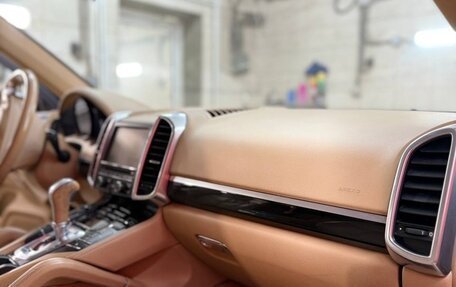 Porsche Cayenne III, 2012 год, 2 200 000 рублей, 10 фотография