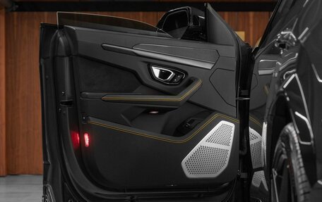 Lamborghini Urus I, 2022 год, 36 845 000 рублей, 23 фотография
