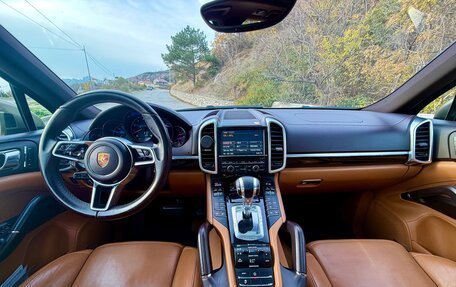 Porsche Cayenne III, 2015 год, 3 300 000 рублей, 3 фотография