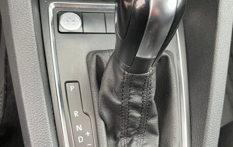 Volkswagen Jetta VI, 2016 год, 1 350 000 рублей, 7 фотография