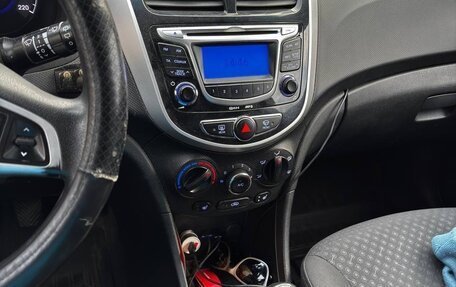 Hyundai Solaris II рестайлинг, 2011 год, 549 000 рублей, 7 фотография