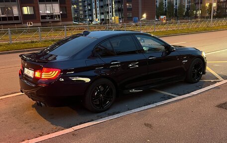 BMW 5 серия, 2013 год, 2 950 000 рублей, 2 фотография