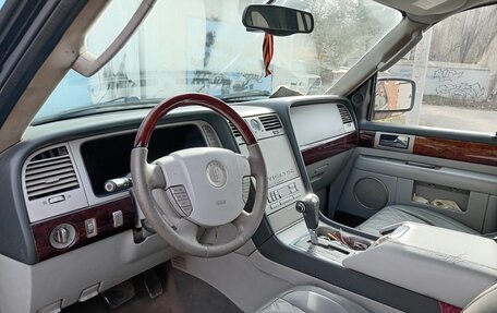 Lincoln Navigator, 2005 год, 1 200 000 рублей, 7 фотография