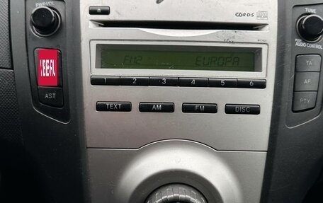 Toyota Yaris III рестайлинг, 2008 год, 448 000 рублей, 8 фотография