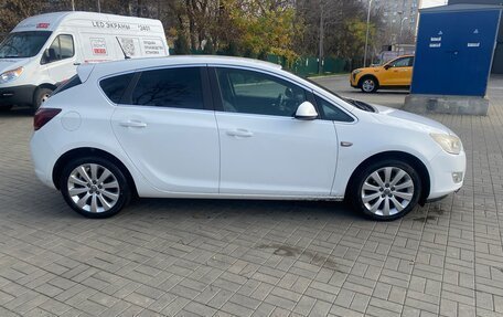 Opel Astra J, 2012 год, 620 000 рублей, 3 фотография