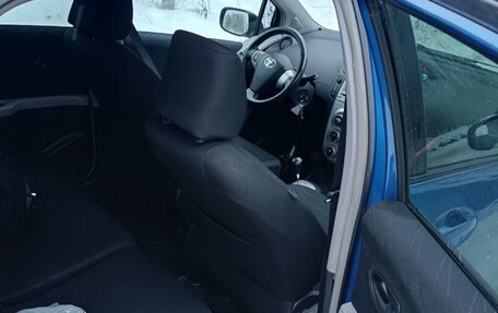 Toyota Yaris III рестайлинг, 2007 год, 490 000 рублей, 9 фотография