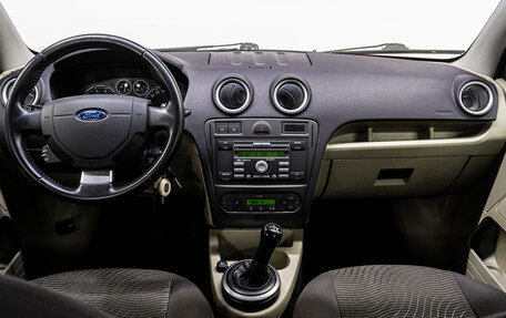 Ford Fusion I, 2006 год, 505 000 рублей, 16 фотография