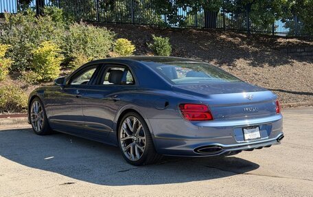 Bentley Flying Spur, 2025 год, 34 680 600 рублей, 3 фотография