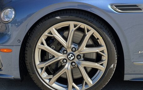 Bentley Flying Spur, 2025 год, 34 680 600 рублей, 15 фотография