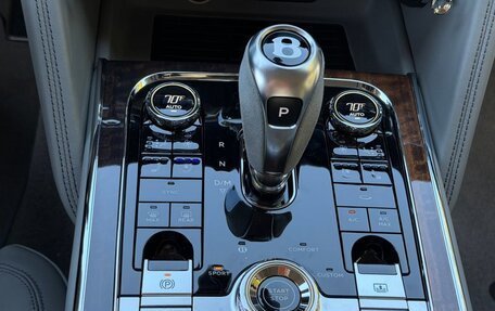 Bentley Flying Spur, 2025 год, 34 680 600 рублей, 31 фотография