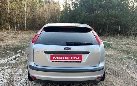 Ford Focus II рестайлинг, 2006 год, 285 000 рублей, 2 фотография