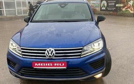 Volkswagen Touareg III, 2017 год, 3 900 000 рублей, 2 фотография
