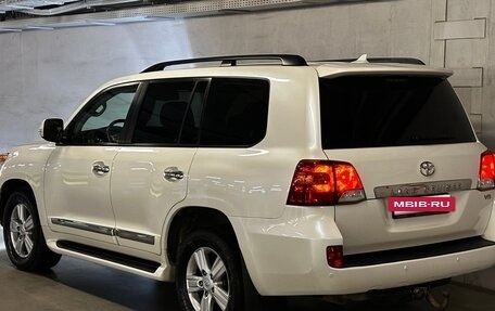 Toyota Land Cruiser 200, 2013 год, 3 700 000 рублей, 3 фотография