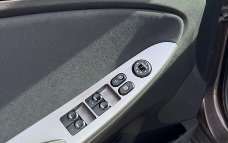 Hyundai Solaris II рестайлинг, 2015 год, 1 050 000 рублей, 11 фотография