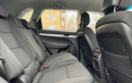 KIA Sorento II рестайлинг, 2015 год, 1 750 000 рублей, 24 фотография