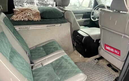 Toyota Sequoia II рестайлинг, 2010 год, 3 000 000 рублей, 14 фотография