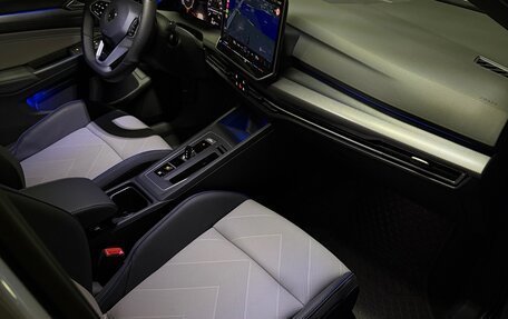 Volkswagen Golf VIII, 2025 год, 4 190 000 рублей, 11 фотография