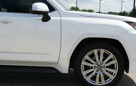 Lexus LX, 2023 год, 16 900 000 рублей, 8 фотография