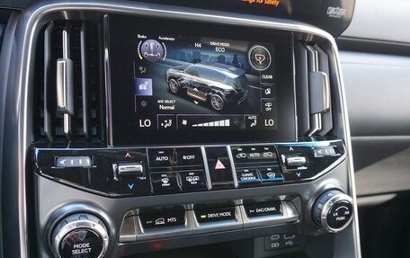 Lexus LX, 2023 год, 16 900 000 рублей, 18 фотография