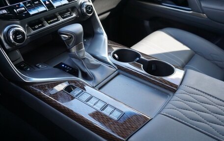 Lexus LX, 2023 год, 16 900 000 рублей, 19 фотография