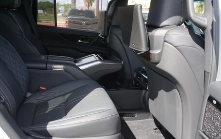 Lexus LX, 2023 год, 16 900 000 рублей, 33 фотография