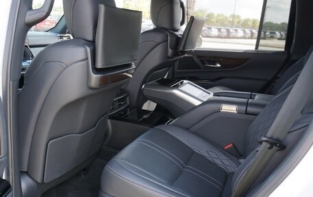 Lexus LX, 2023 год, 16 900 000 рублей, 32 фотография