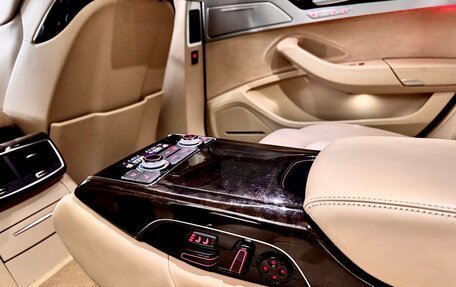 Audi A8, 2015 год, 2 950 000 рублей, 8 фотография