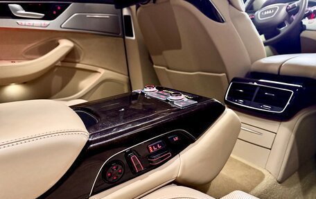 Audi A8, 2015 год, 2 950 000 рублей, 9 фотография