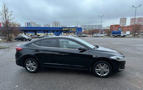 Hyundai Elantra VI рестайлинг, 2017 год, 1 555 000 рублей, 4 фотография