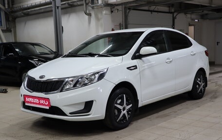 KIA Rio III рестайлинг, 2013 год, 549 990 рублей, 1 фотография