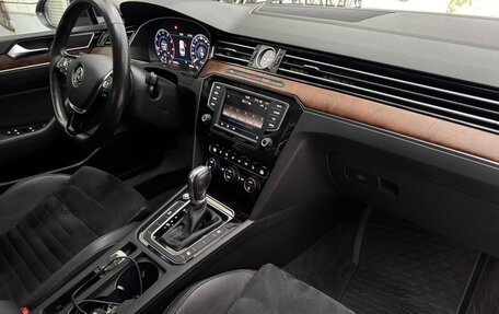 Volkswagen Passat B8 рестайлинг, 2017 год, 2 500 000 рублей, 9 фотография