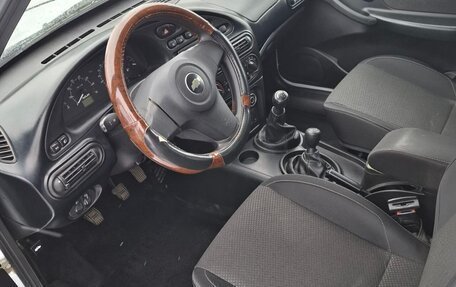 Chevrolet Niva I рестайлинг, 2017 год, 950 000 рублей, 8 фотография