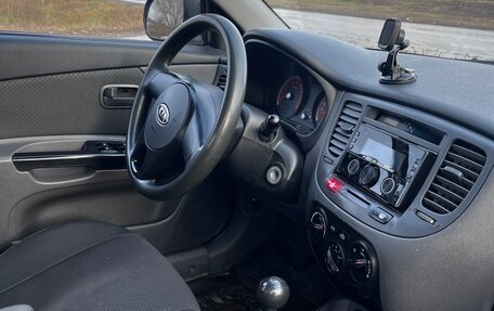 KIA Rio II, 2011 год, 500 000 рублей, 11 фотография