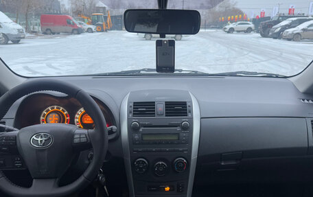 Toyota Corolla, 2011 год, 959 000 рублей, 14 фотография