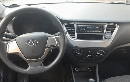 Hyundai Solaris II рестайлинг, 2019 год, 910 000 рублей, 12 фотография