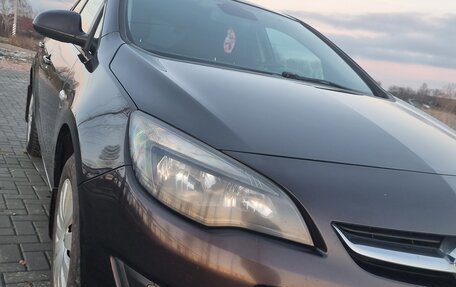 Opel Astra J, 2013 год, 750 000 рублей, 2 фотография