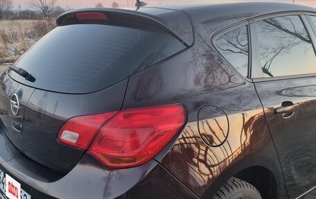 Opel Astra J, 2013 год, 750 000 рублей, 4 фотография