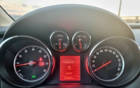 Opel Astra J, 2013 год, 750 000 рублей, 7 фотография