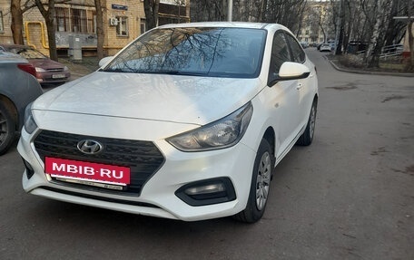 Hyundai Solaris II рестайлинг, 2019 год, 910 000 рублей, 3 фотография