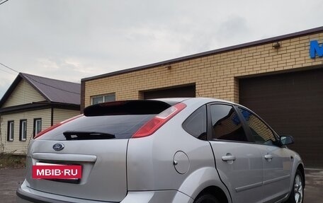 Ford Focus II рестайлинг, 2005 год, 410 000 рублей, 3 фотография