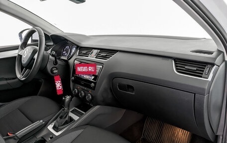 Skoda Octavia, 2018 год, 1 620 000 рублей, 11 фотография