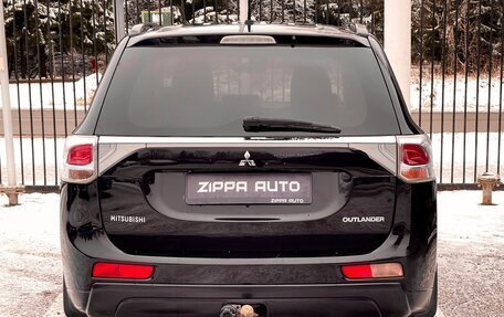 Mitsubishi Outlander III рестайлинг 3, 2013 год, 1 499 000 рублей, 5 фотография