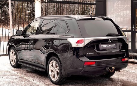 Mitsubishi Outlander III рестайлинг 3, 2013 год, 1 499 000 рублей, 6 фотография