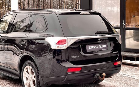 Mitsubishi Outlander III рестайлинг 3, 2013 год, 1 499 000 рублей, 7 фотография