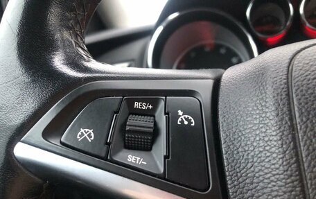 Opel Astra J, 2011 год, 625 000 рублей, 14 фотография