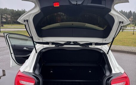 Mercedes-Benz A-Класс, 2015 год, 1 400 000 рублей, 15 фотография