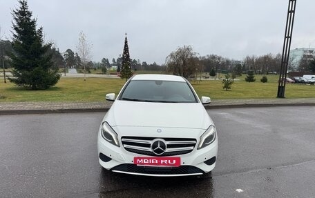 Mercedes-Benz A-Класс, 2015 год, 1 400 000 рублей, 3 фотография